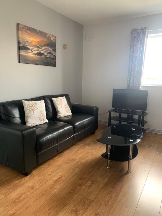 Newcastle Townhouse Apartment Galway Bagian luar foto