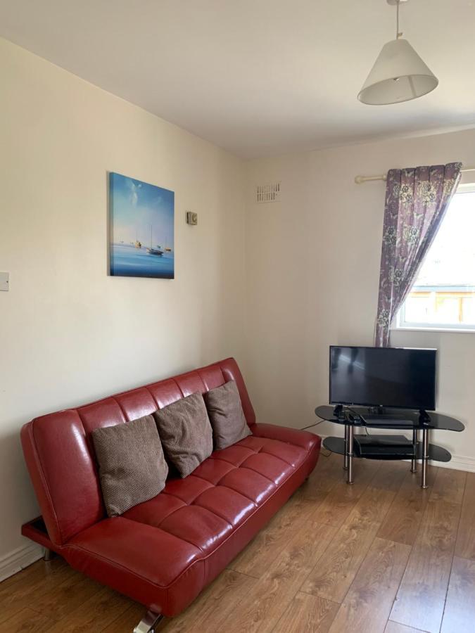 Newcastle Townhouse Apartment Galway Bagian luar foto