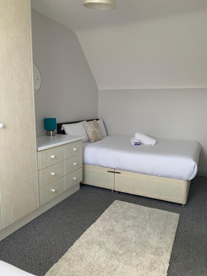 Newcastle Townhouse Apartment Galway Bagian luar foto