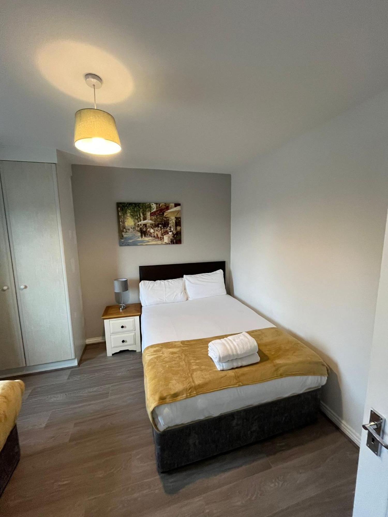 Newcastle Townhouse Apartment Galway Bagian luar foto