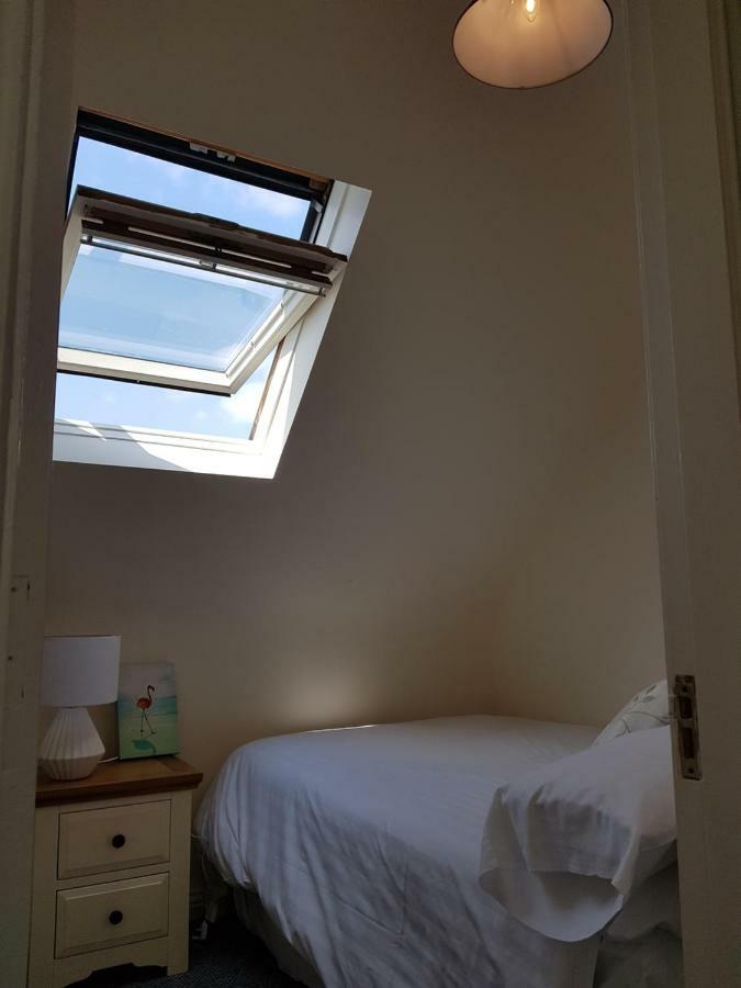 Newcastle Townhouse Apartment Galway Bagian luar foto